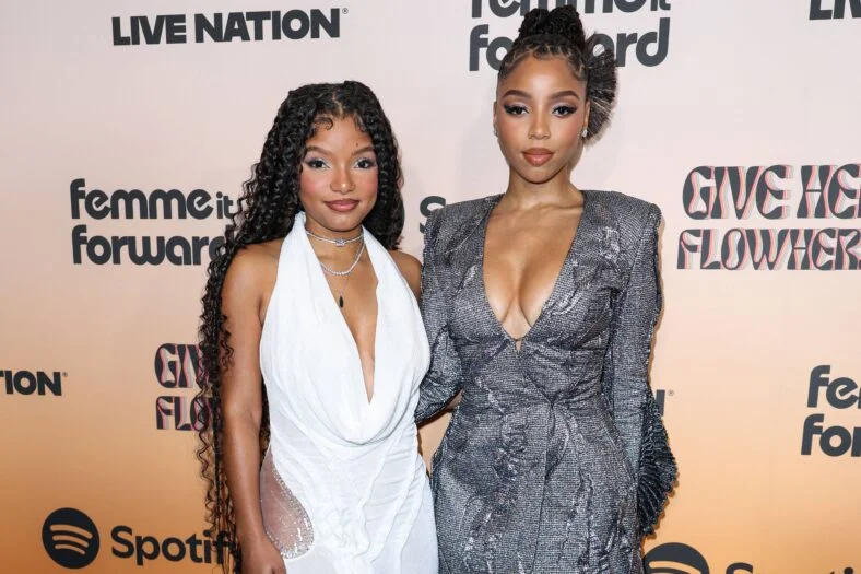 Chloe, Halle Bailey.