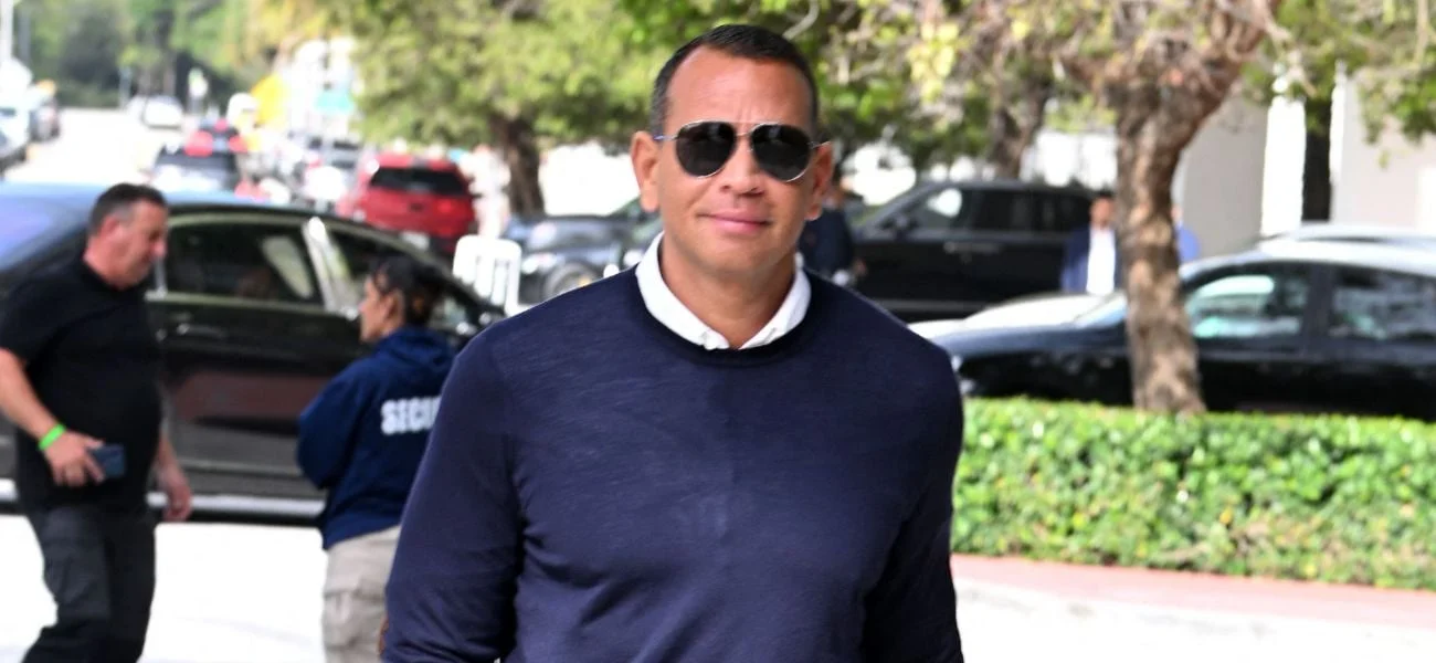 Alex Rodriguez Enjoys Steamy PDA With Mystery Woman Weeks After Breakup