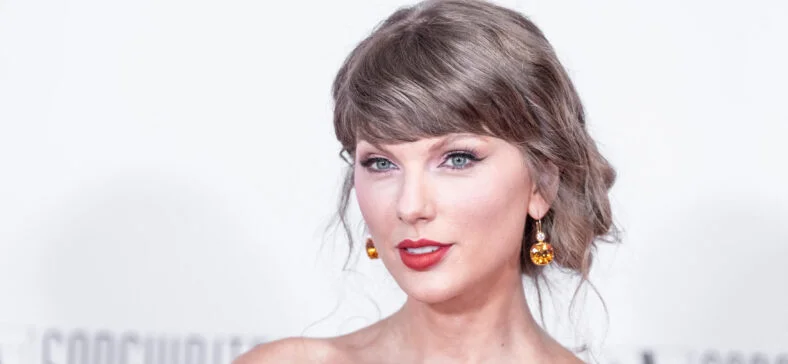 Taylor Swift at the SongWriters Hall of Fame awards