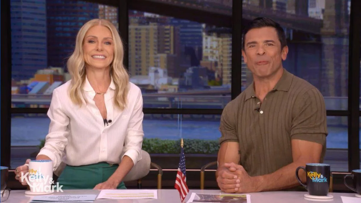 Image of Kelly Ripa reacted to Taylor Swift getting married on her father's birthday.