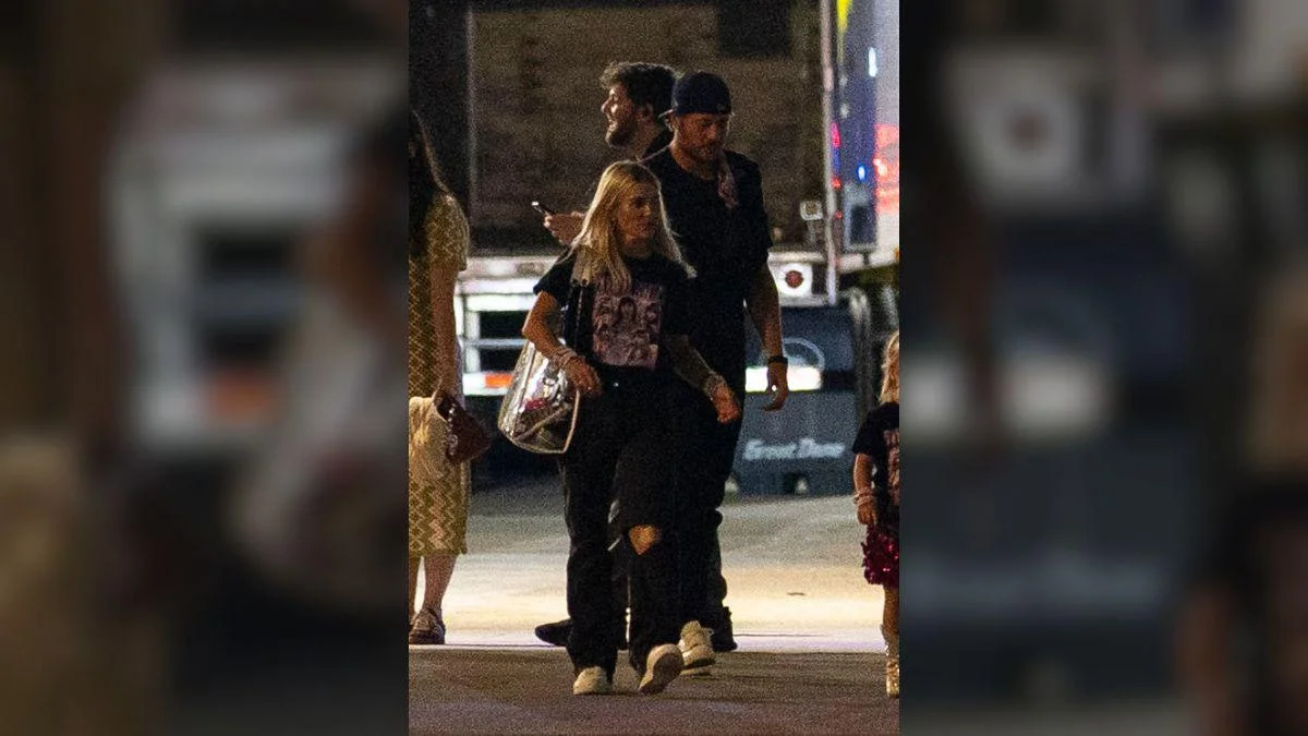 Image of Kelly Stafford’s wedding appearance suggested there is no lingering tension with Taylor Swift.
