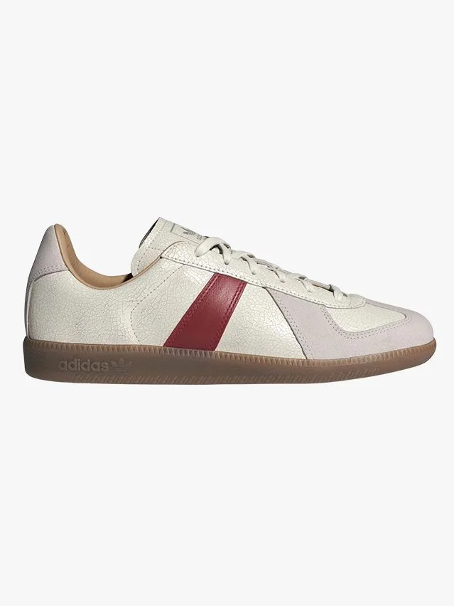 Image may contain Clothing Footwear Shoe and Sneaker