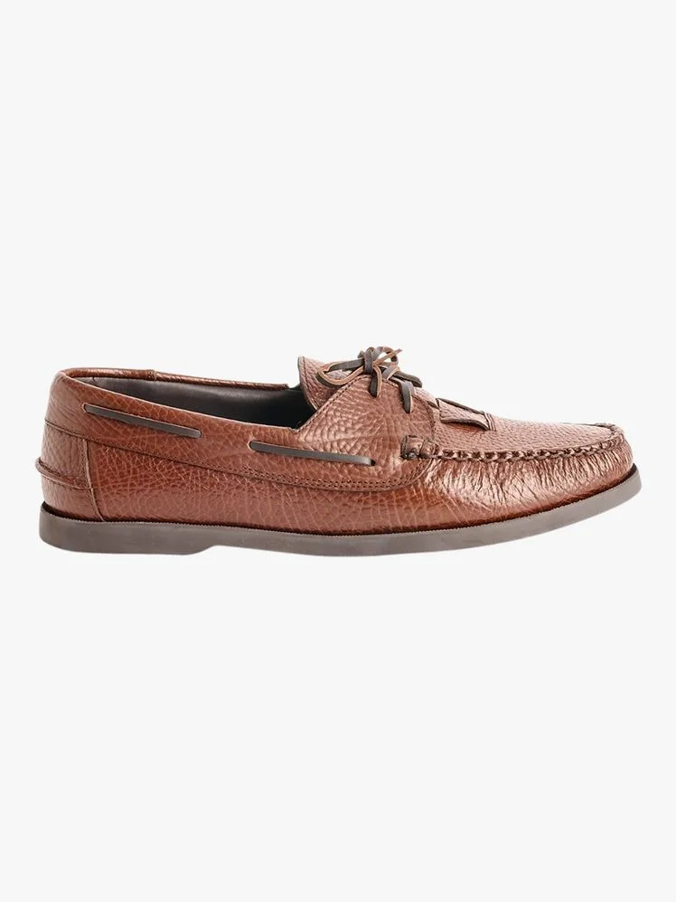 Image may contain Clothing Footwear Shoe and Sneaker