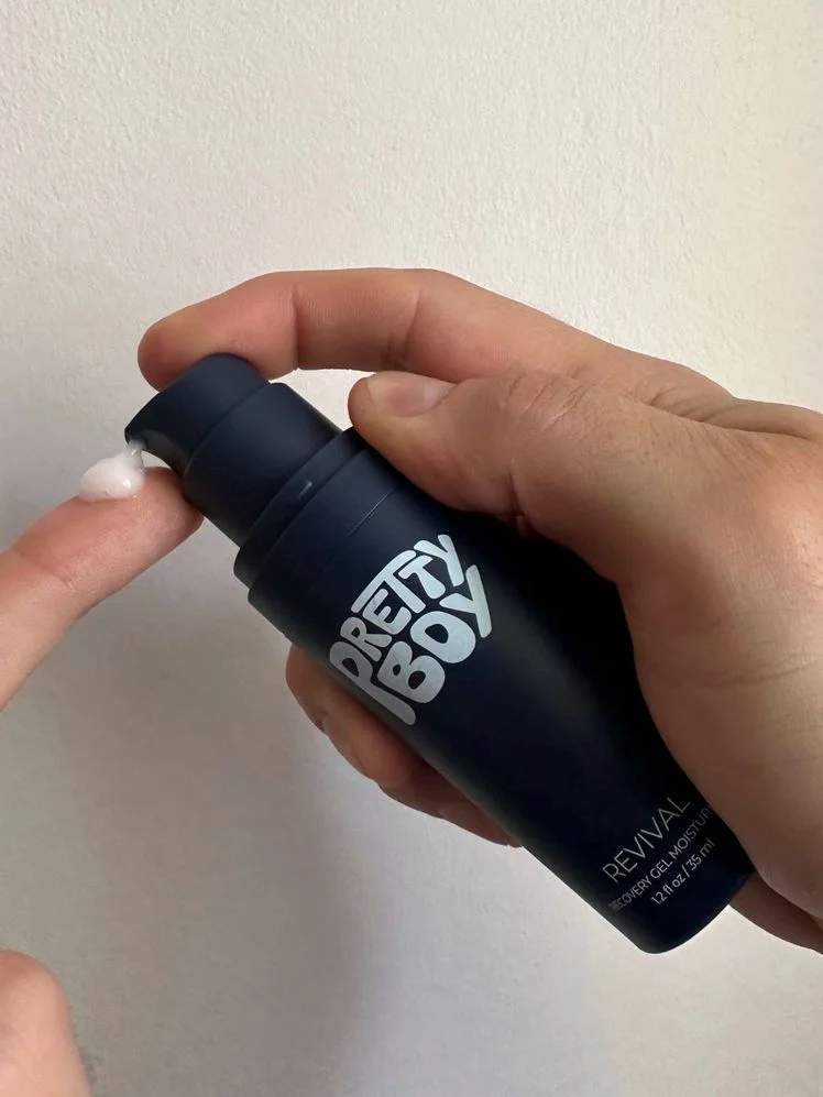 Revival Recovery Gel Moisturizer being dispensed on to finger