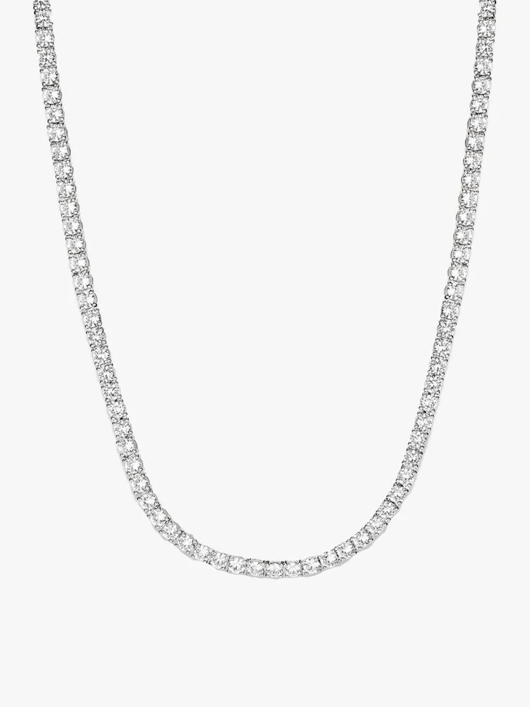 Image may contain: Accessories, Jewelry, Necklace, Diamond, Gemstone, and Chain
