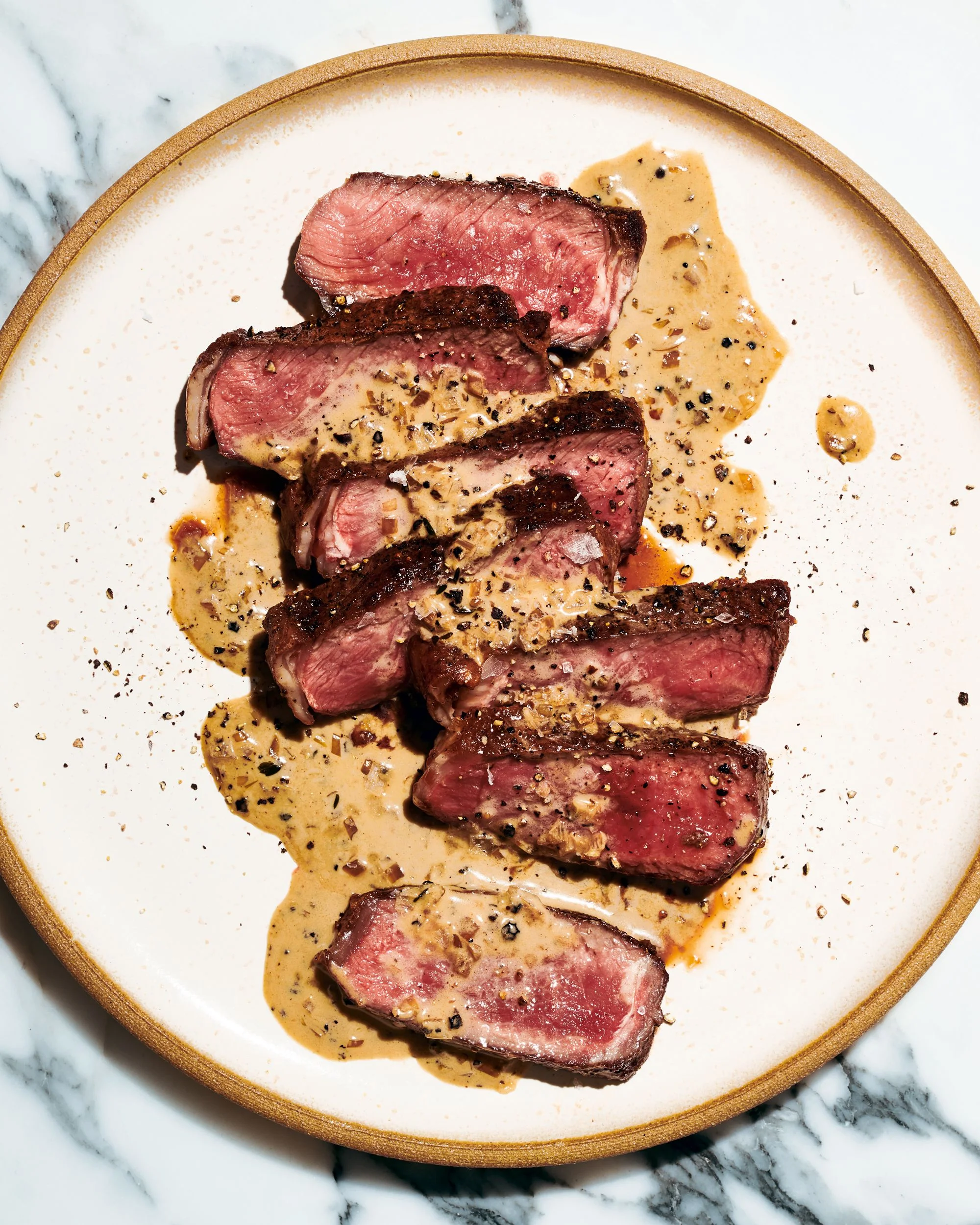 Steak au Poivre (Strip Steak With Creamy Peppercon Sauce)