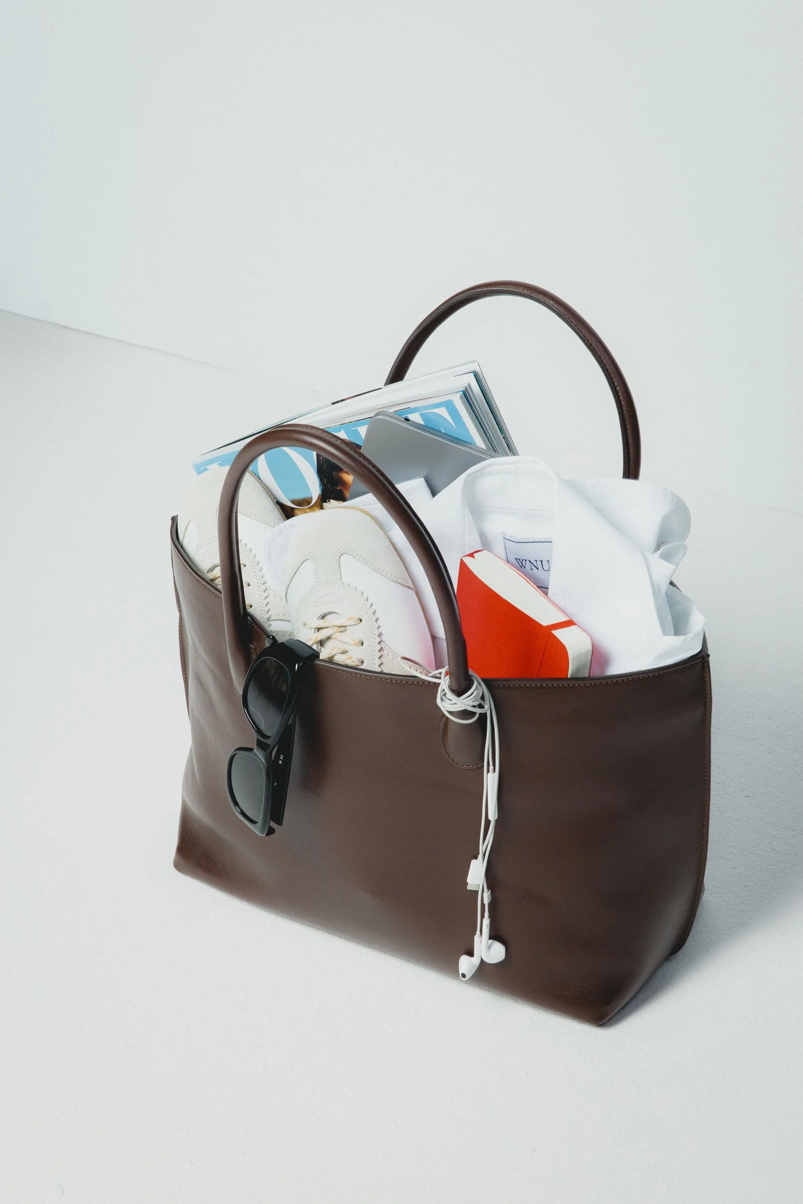 Image may contain Bag Accessories Handbag and Tote Bag
