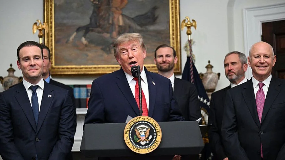 Trump Calls for ‘Economic D-Day’ on Iran as US Seeks to Restore Hormuz Shipping
