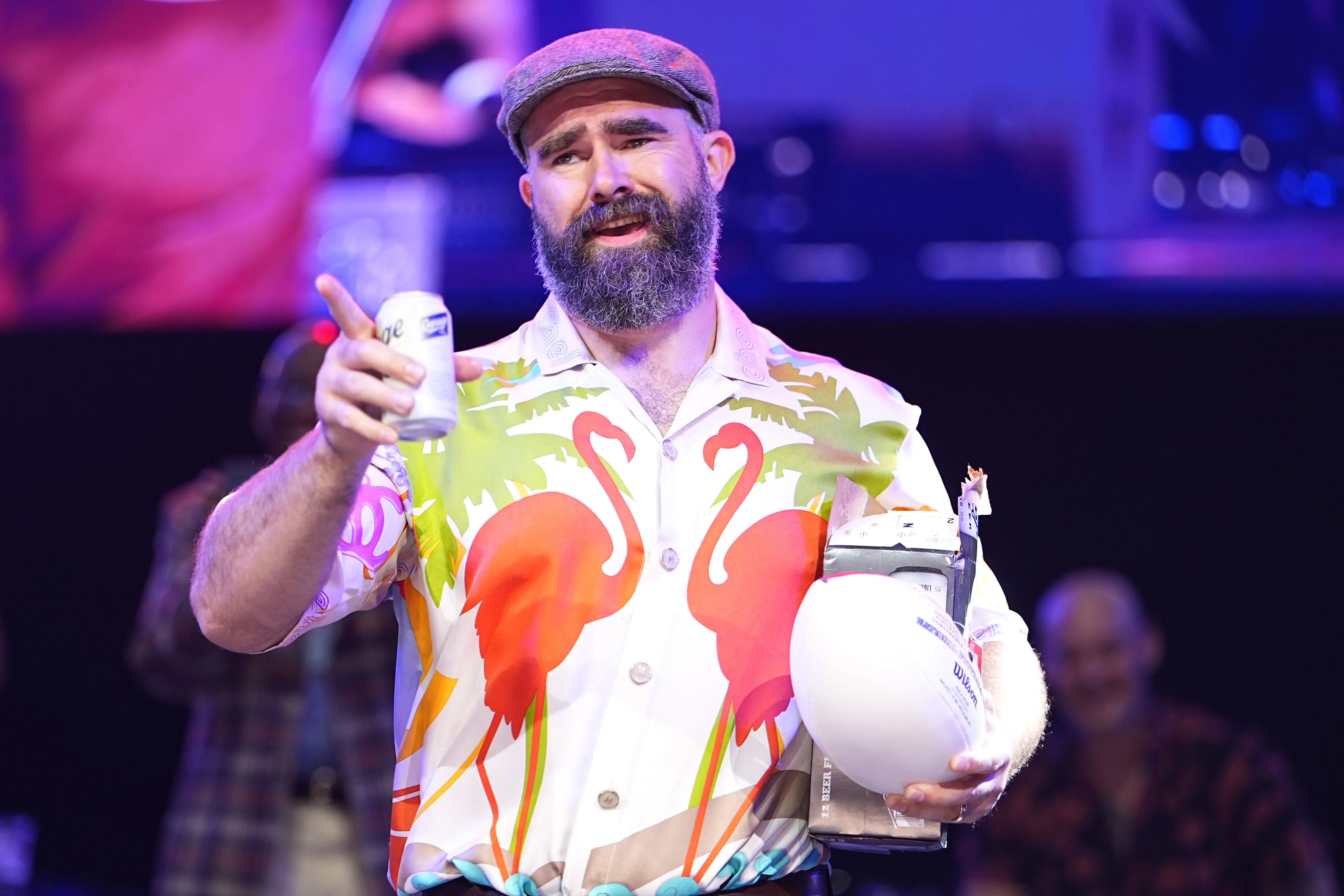 Jason Kelce Wants Your Piss!