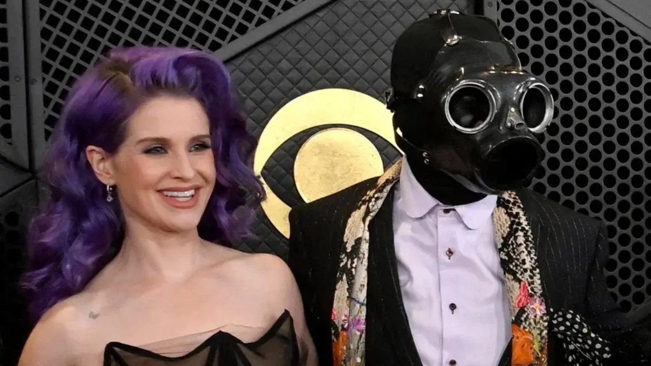 kelly osbourne sid wilson end engagement inside their relationship