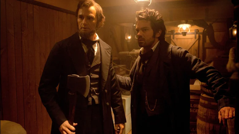 Abe Lincoln and Henry Sturgis in a train car in Abraham Lincoln: Vampire Hunter