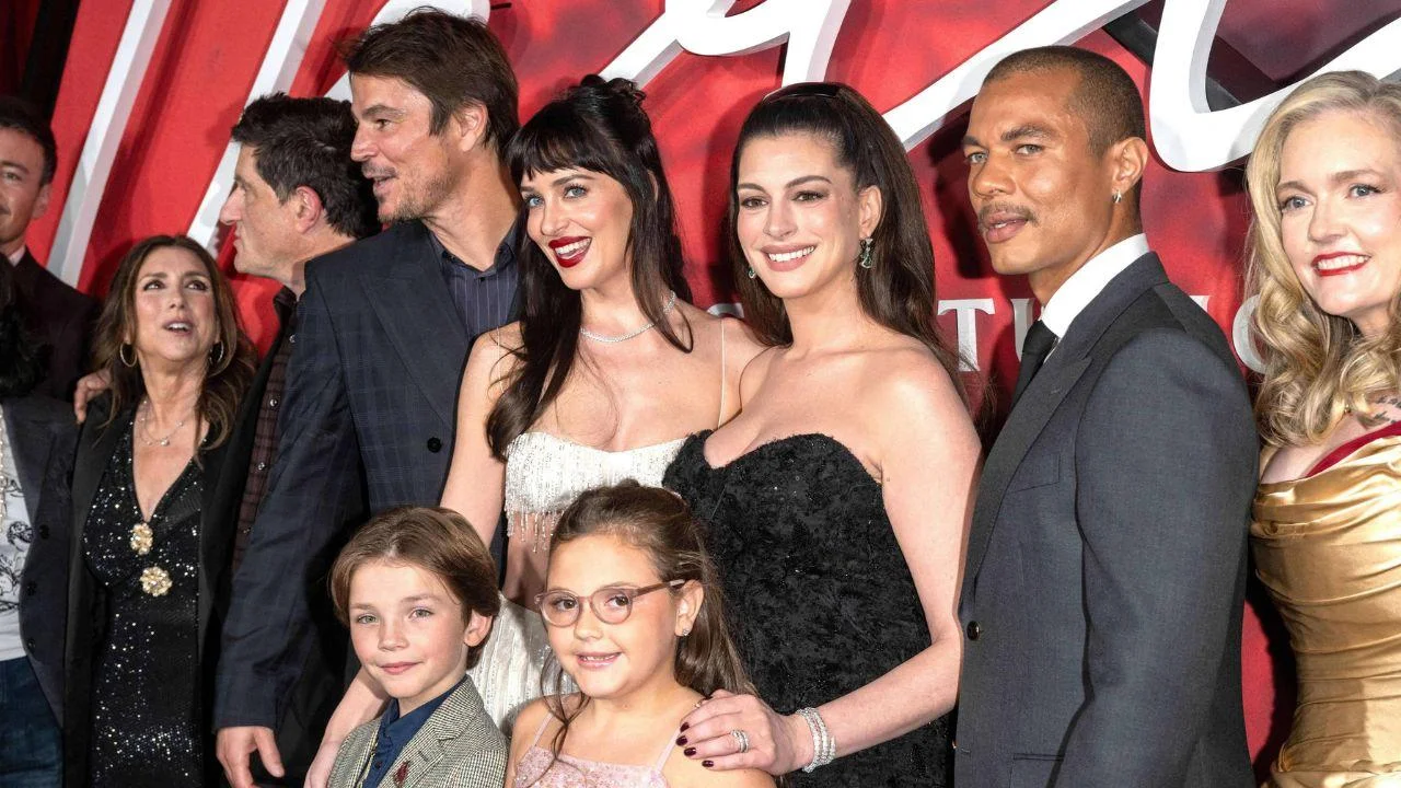 Image of Inbaal Honigman interpreted Dakota Johnson's expression as a sign she was holding back her thoughts.