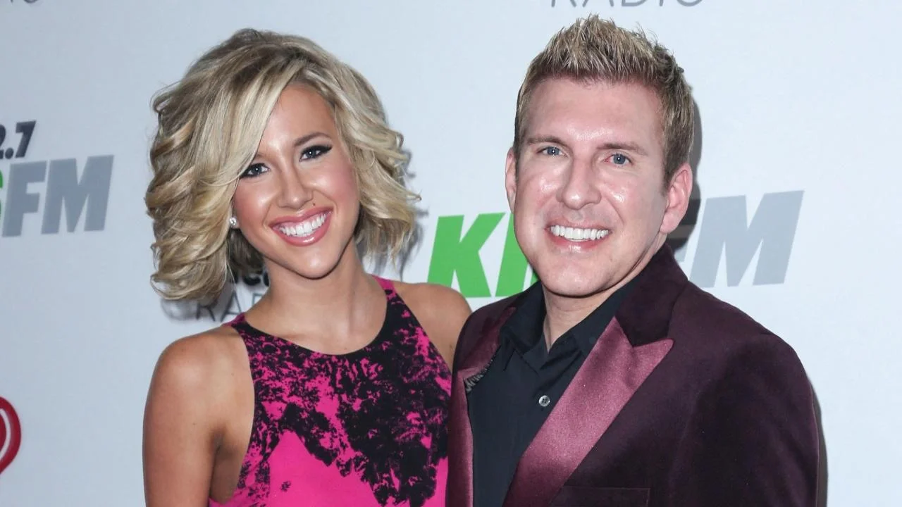 Todd Chrisley Digs Through Trash After Daughter Savannah's Rings Got Thrown Away: Watch