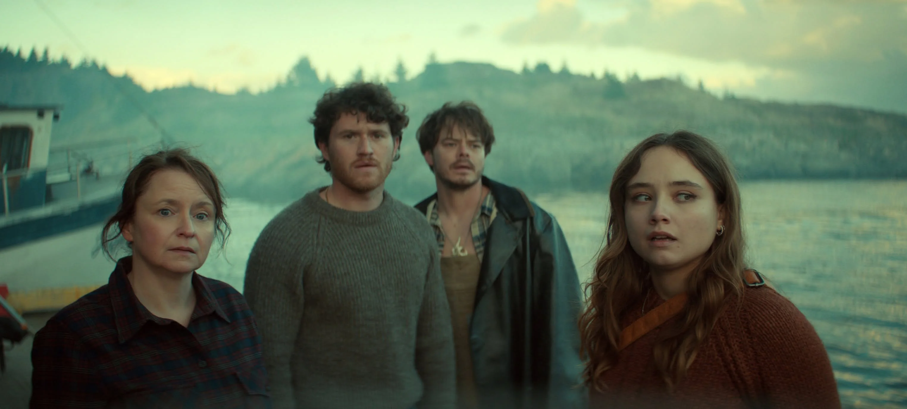 below first look pictures netflix (7)